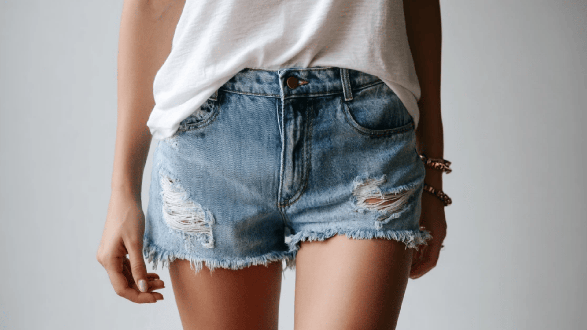 Cutoff shorts