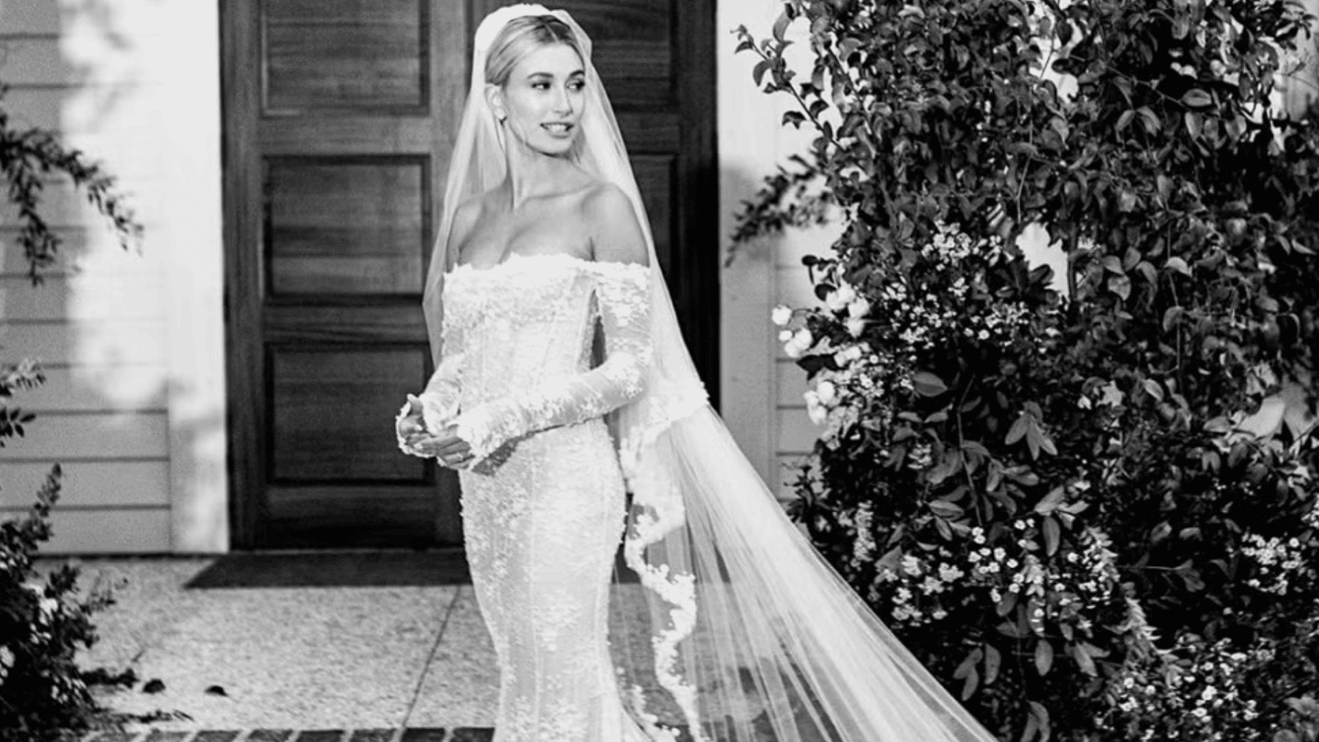 hailey baldwin dress