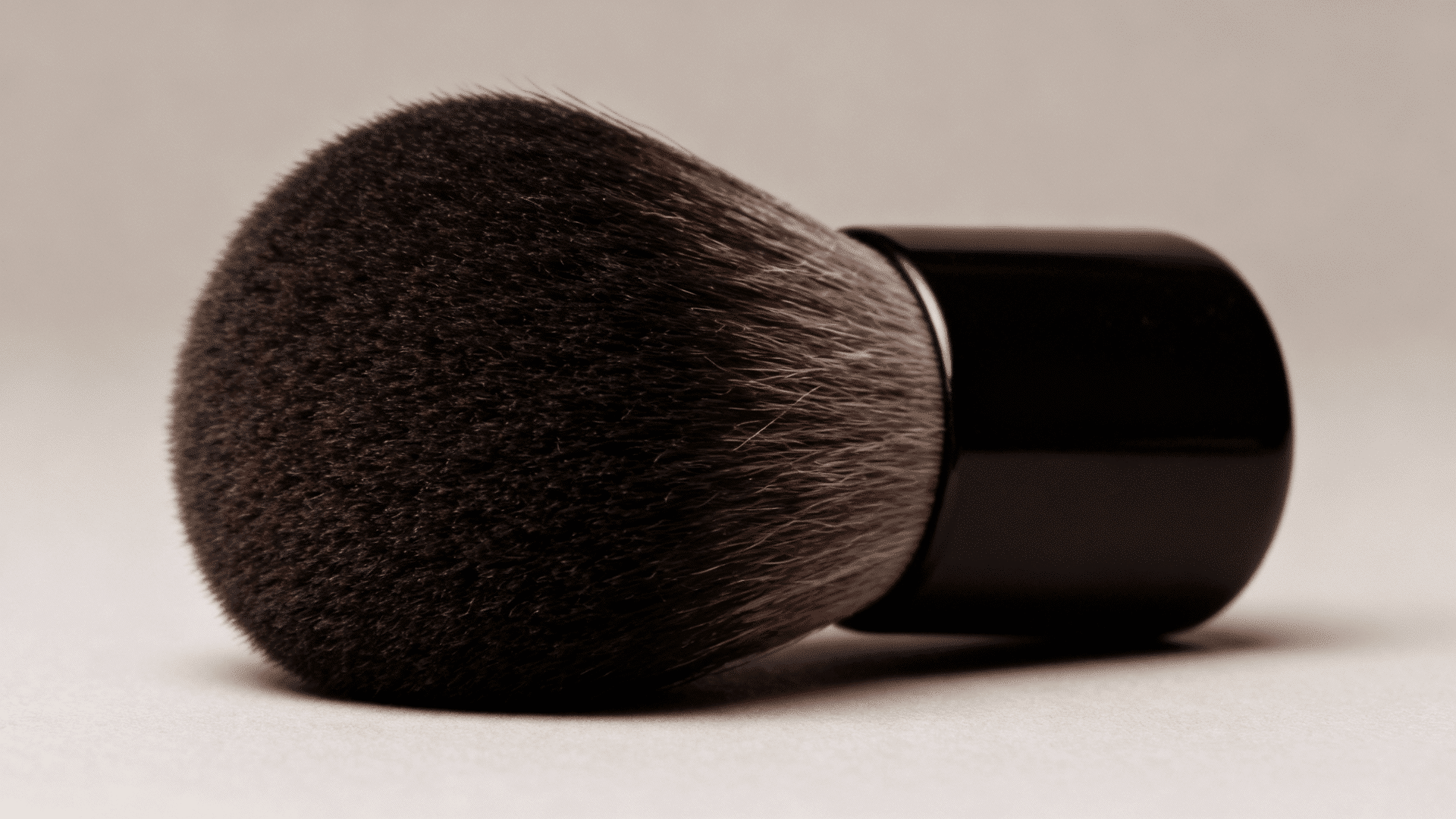 kabuki brush