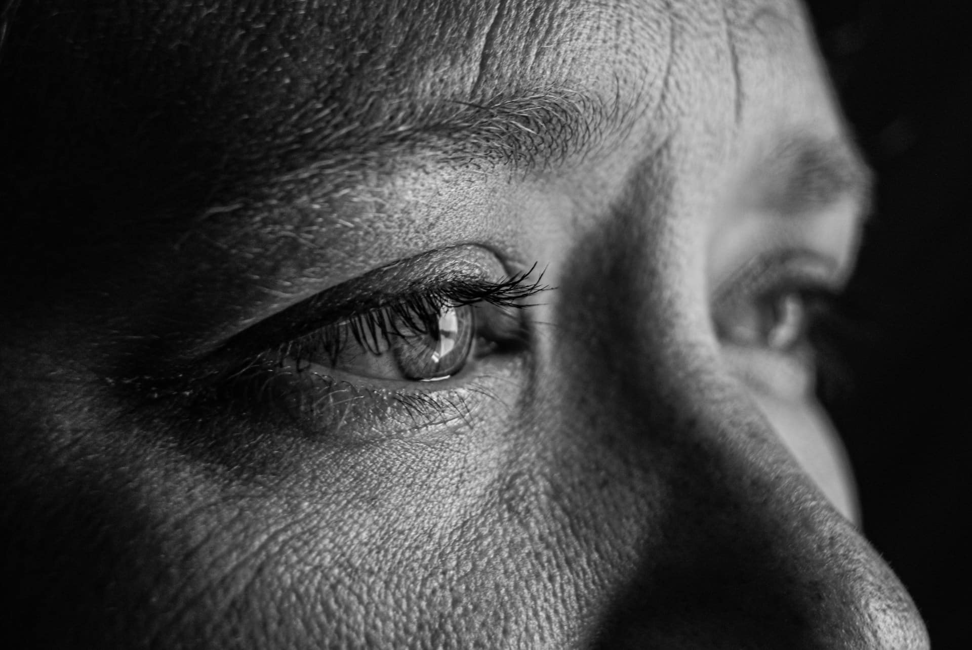 How to Get Rid of Under-Eye Wrinkles: Expert Tips by PDcosmetics