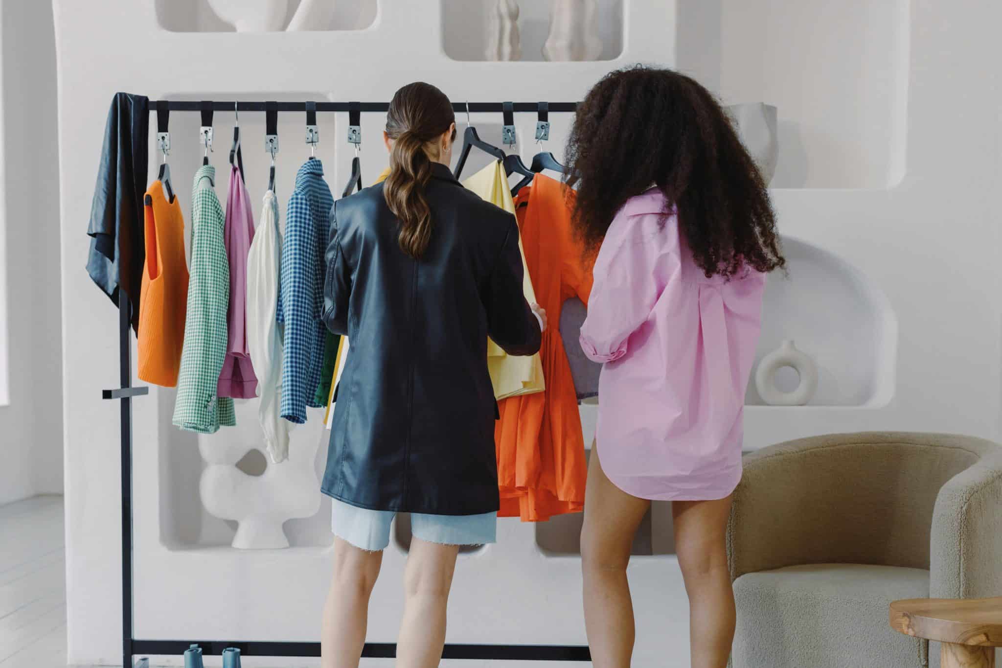 Why Mix-And-Match Wardrobes Win