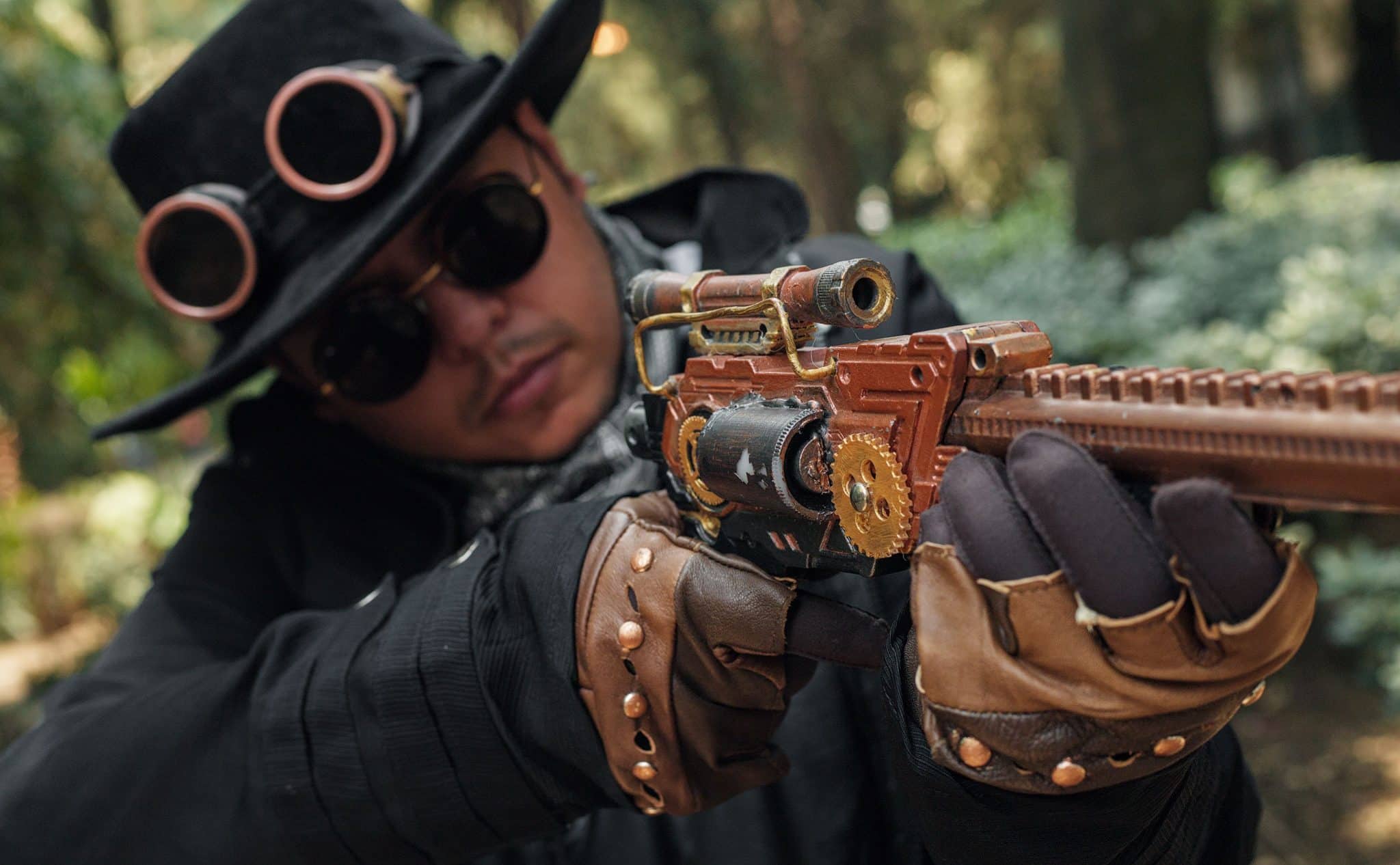The Essential Components of a Steampunk Outfit