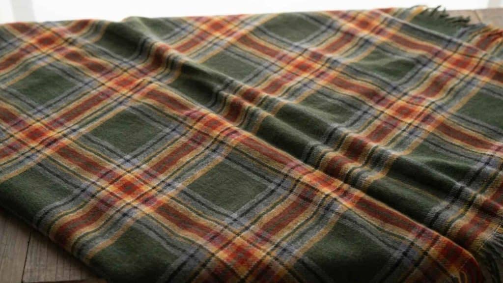 Plaid vs Gingham Patterns Explained Simply - Copenhagen Fashion Summit